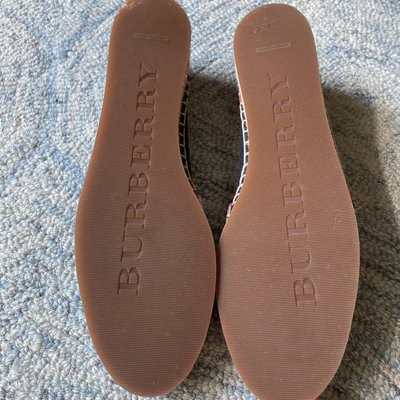 Burberry Women's Hodgeson Espadrilles - Picture 2 of 5